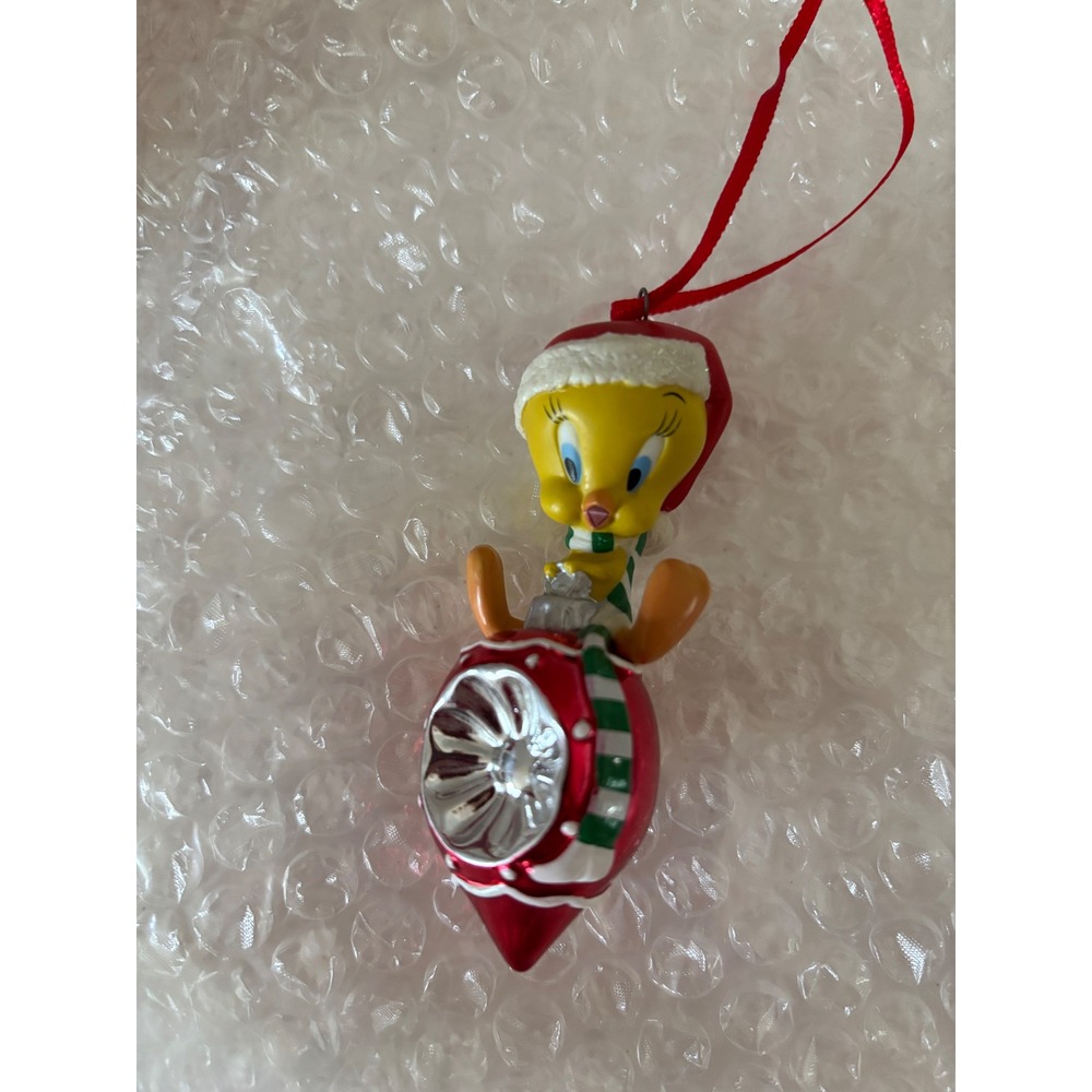 Hallmark 2002 Looney Tunes Tweety Bird Christmas Habitat Porcelain Ornament